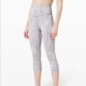 Lululemon Wunder Under Crop *Luxtreme 21"